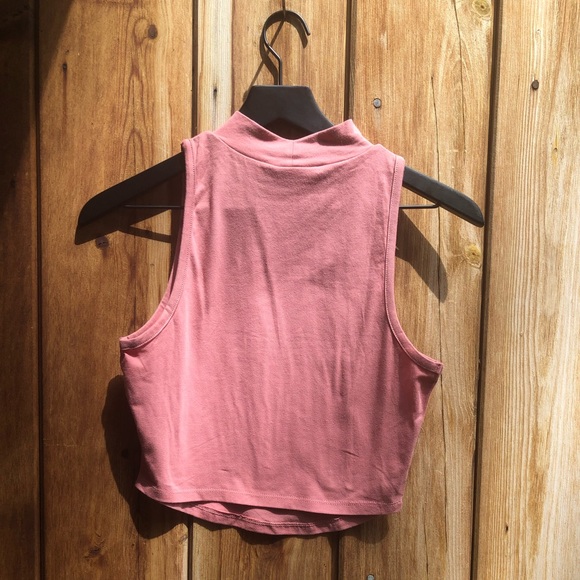 Wet Seal| Set of Two Muscle Tees - Picture 2 of 4